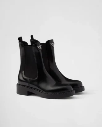 Chocolateカラーのブラッシュドレザー チェルシーブーツ