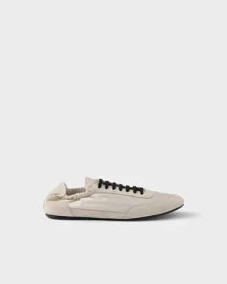 Collapse Re-Nylonとスエードのスニーカー