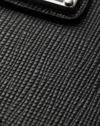 iPhone 16 Pro Max用Saffianoレザーケース