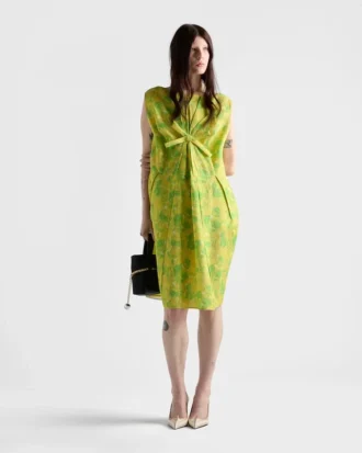 フローラルプリント クロケドレス