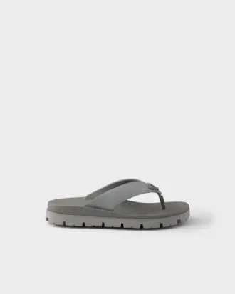 ラバー・トングサンダル