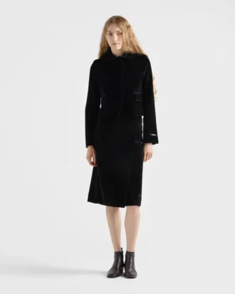 シングルブレストのベルベットジャケット