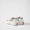パテントレザーとテクニカルファブリックを使用したPrada America’s Cup スニーカー