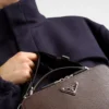 Prada Brique ミディアム Saffiano レザーバッグ