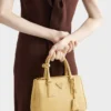 Prada Galleria スモール レザーバッグ