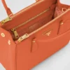 Prada Galleria ミディアム Saffiano レザーバッグ