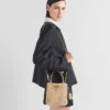 クリスタルをあしらったPrada Panier サテンバッグ