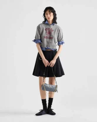 Prada Re-Edition 2002 ミディアム レザー ショルダーバッグ