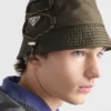 Prada スピードロック Re-Nylon バケットハット