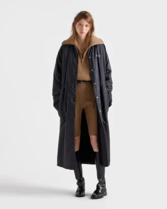 軽量Re-Nylon製レインコート