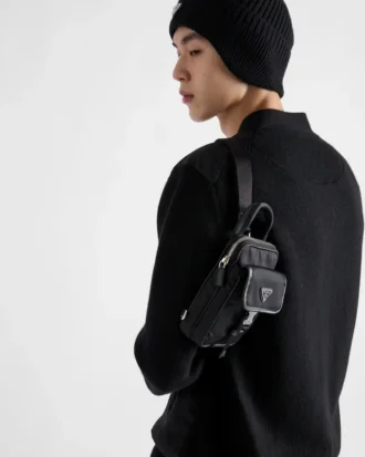 Re-NylonとSaffianoレザーのスマートフォンケース