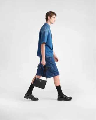 Re-NylonとSaffianoレザーのショルダーバッグ