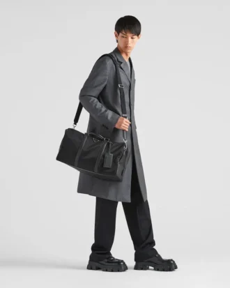 Re-NylonとSaffianoレザーのダッフルバッグ